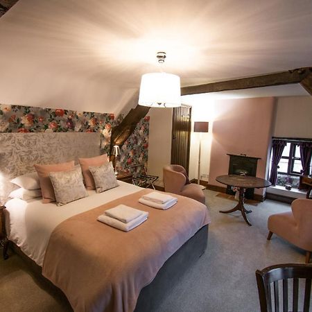 Hotel Royal George Great Easton  Esterno foto