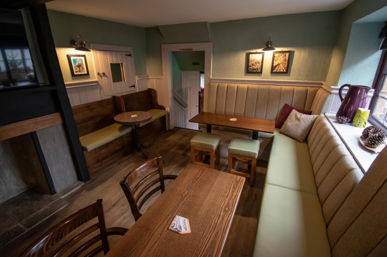 Hotel Royal George Great Easton  Esterno foto