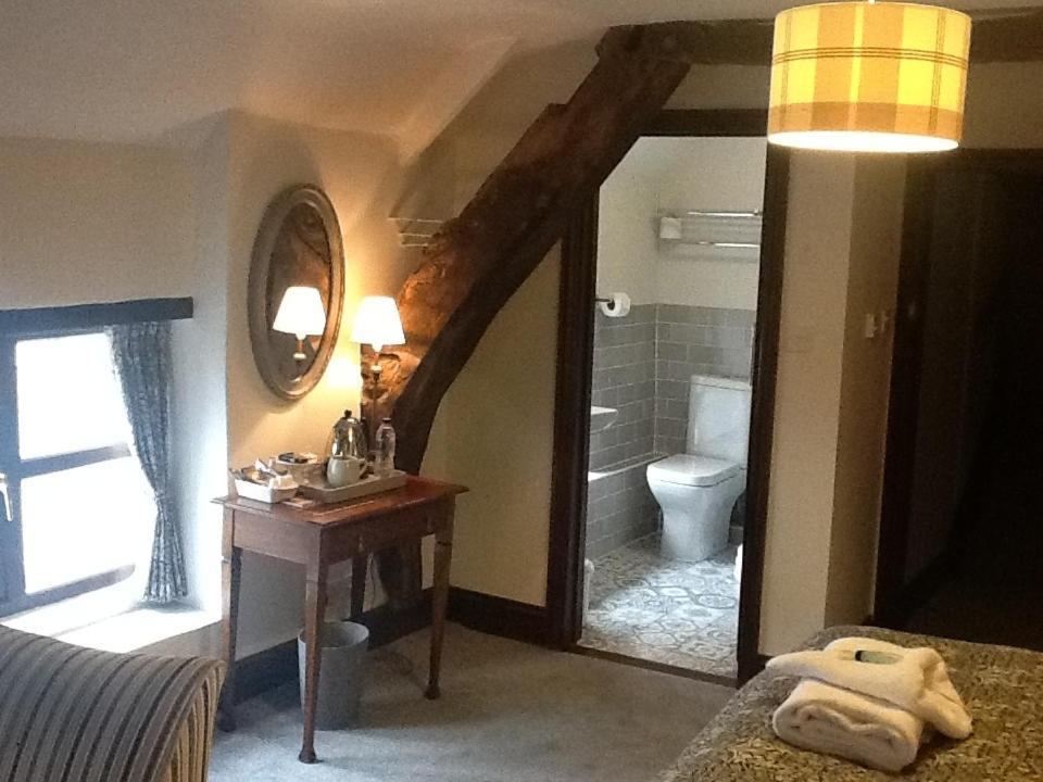 Hotel Royal George Great Easton  Camera foto