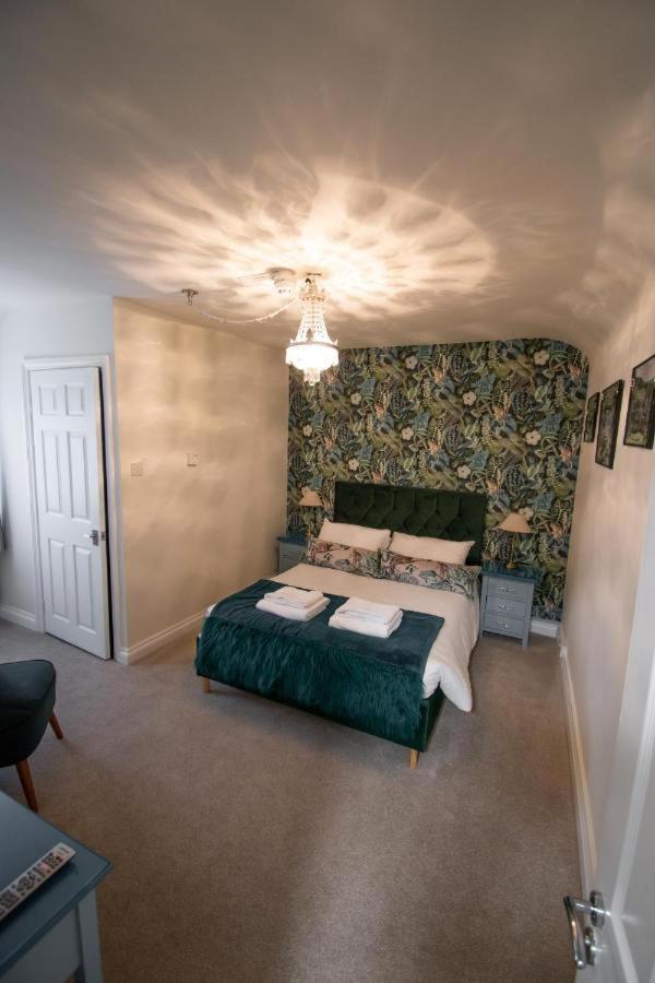 Hotel Royal George Great Easton  Esterno foto