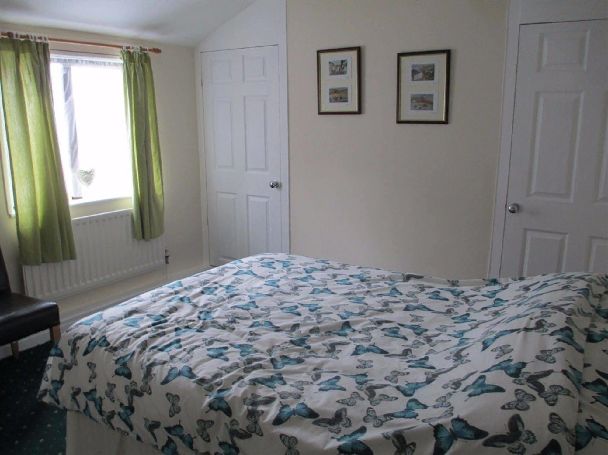 Hotel Royal George Great Easton  Esterno foto