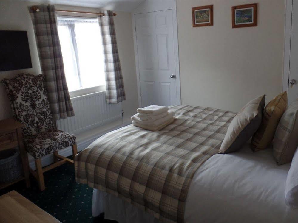 Hotel Royal George Great Easton  Esterno foto